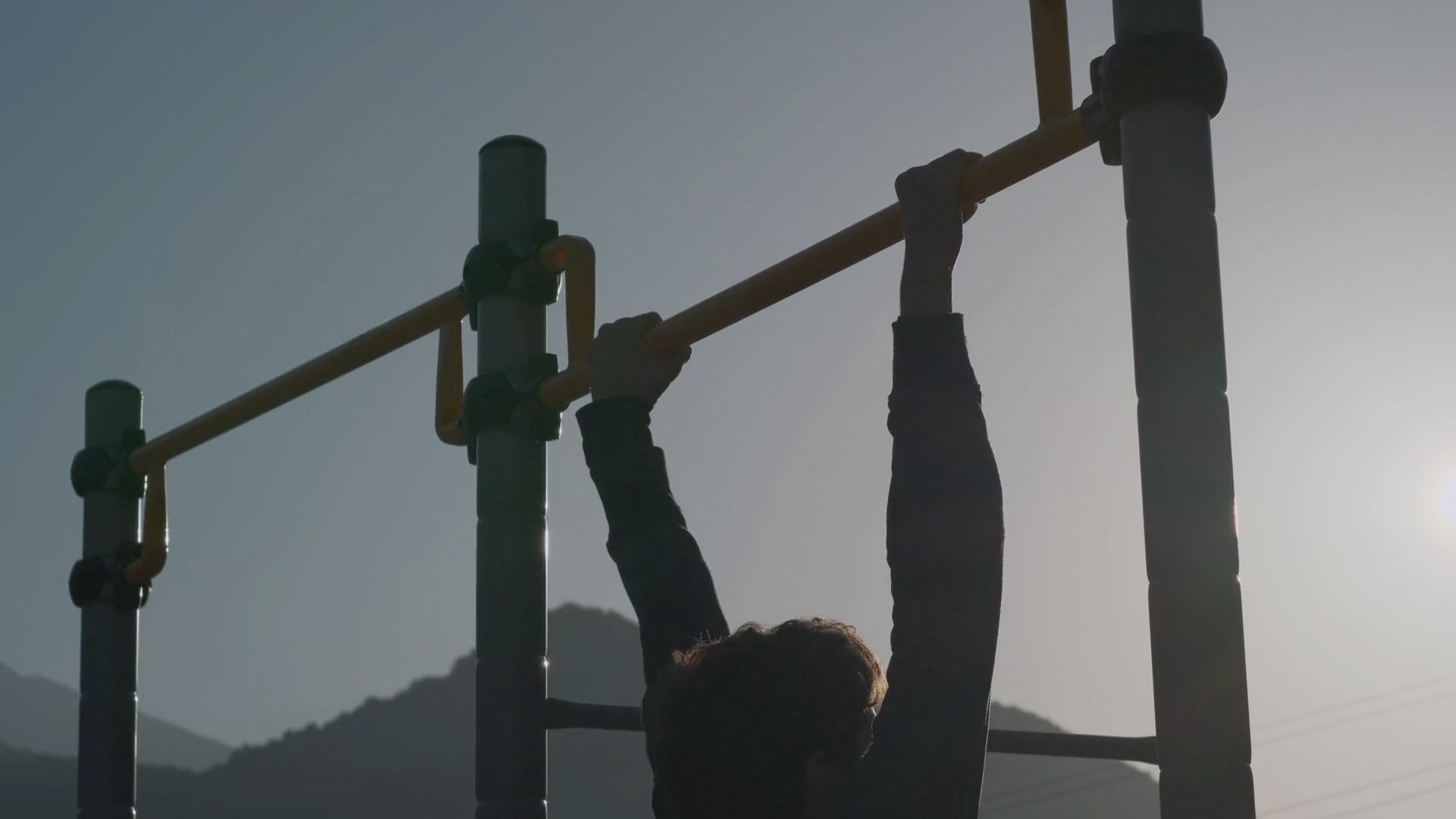Carica il video: 